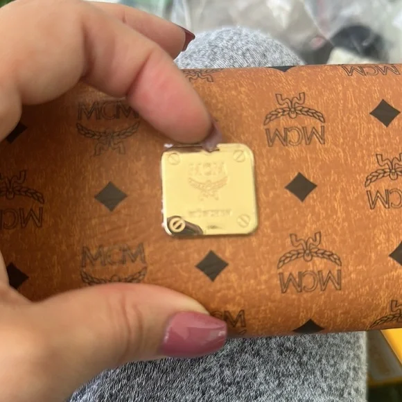 MCM Sunglass case - Picture 4 of 4